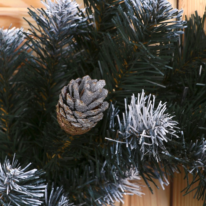 Венок Венок "Рождественский" белоснежный (с серебряными шишками) 55 см