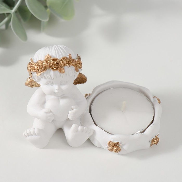 Подсвечник полистоун  Подсвечник полистоун "Ангелочек с сердцем, в золотом венке" 6х5,3х8 см