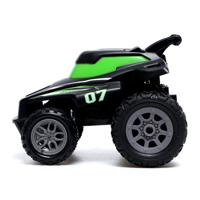 Джип радиоуправляемый «Экстримал», пульт в виде часов, работает от батареек, цвет зелёный Джип радиоуправляемый «Экстримал», пульт в виде часов, работает от батареек, цвет зелёный