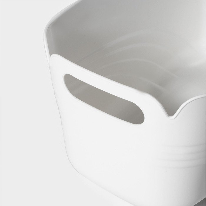 Контейнер для хранения с ручкой LaDо́m «Лаконичность», 39,5×22,5×17 см, цвет белый Контейнер для хранения с ручкой LaDо́m «Лаконичность», 39,5×22,5×17 см, цвет белый