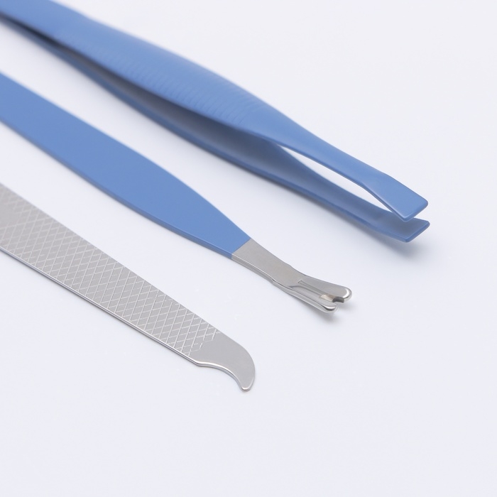 Набор маникюрный, 5 предметов, в футляре, цвет голубой/белый Набор маникюрный, 5 предметов, в футляре, цвет голубой/белый