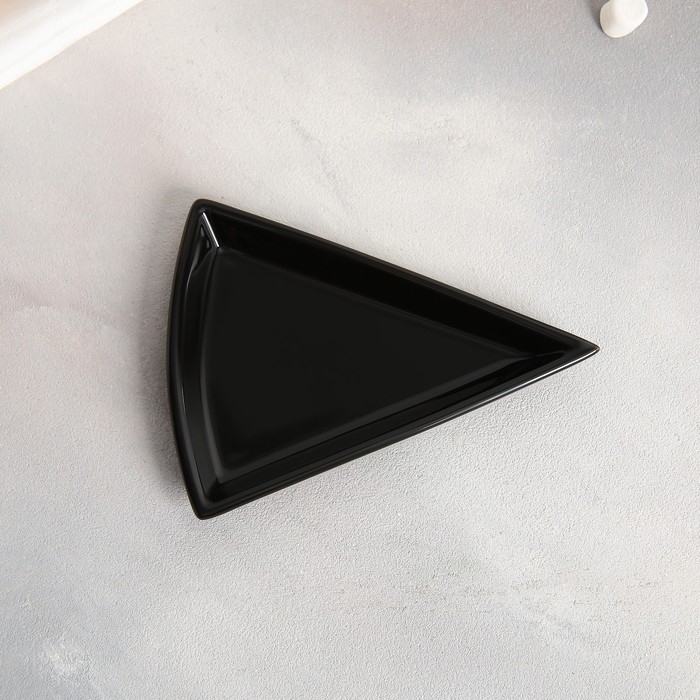 Чайная пара керамическая «Черно-белое», кружка 130 мл, блюдце 11х14.5 см, цвет белый Чайная пара керамическая «Черно-белое», кружка 130 мл, блюдце 11х14.5 см, цвет белый