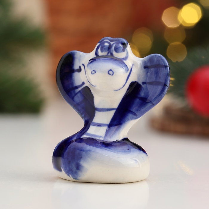 Новый год. Сувенир символ года  Новый год. Сувенир символ года "Змея Марфа", гжель, 5 см