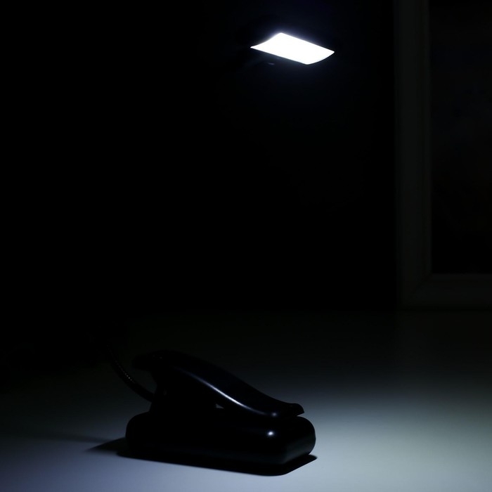 Лампа для чтения на прищепке 16430/1 LED от батареек 3ААА черный 7х4,5х31 см RISALUX Лампа для чтения на прищепке 16430/1 LED от батареек 3ААА черный 7х4,5х31 см RISALUX