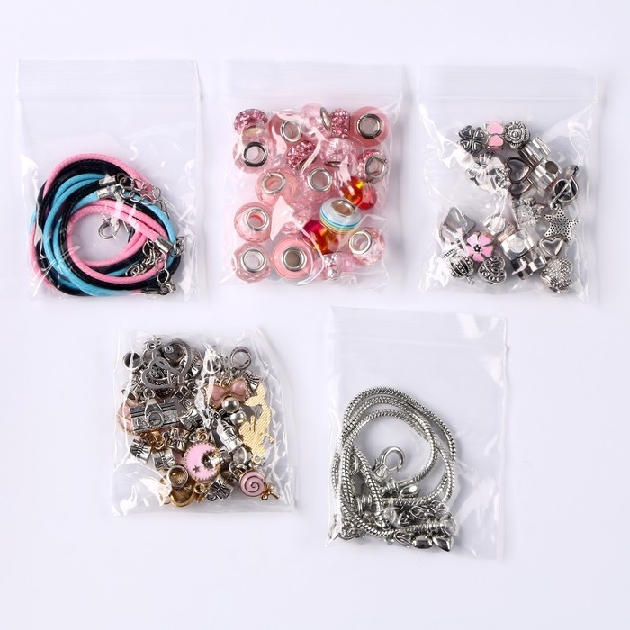 Набор для создания детской бижутерии в шкатулке «Розовые нежности» Набор для создания детской бижутерии в шкатулке «Розовые нежности»