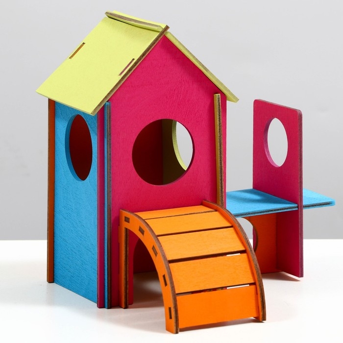 Домик для грызунов с лесенкой 25 х 22 х 22 см Домик для грызунов с лесенкой 25 х 22 х 22 см