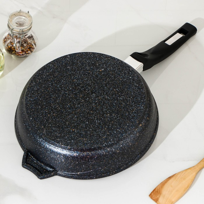 Сковорода «Гранит Star», d=24 см, стеклянная крышка, антипригарное покрытие, тёмно-синий Сковорода «Гранит Star», d=24 см, стеклянная крышка, антипригарное покрытие, тёмно-синий