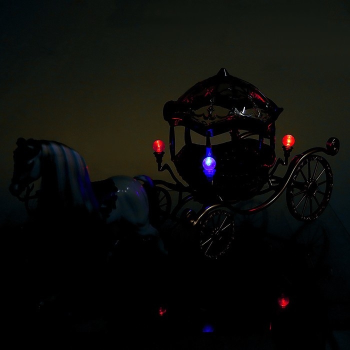 Карета для кукол «Сказка», свет Карета для кукол «Сказка», свет