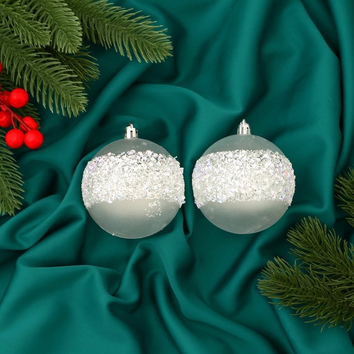 Набор шаров пластик d-8 см, 2 шт Набор шаров пластик d-8 см, 2 шт "Зимнее сияние" белый