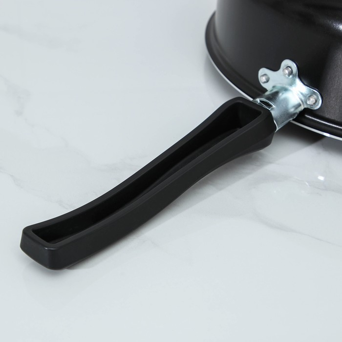 Сотейник Promo, 3,5 л, d=26 см, h=8 см, стеклянная крышка, пластиковая ручка, антипригарное покрытие, цвет чёрный Сотейник Promo, 3,5 л, d=26 см, h=8 см, стеклянная крышка, пластиковая ручка, антипригарное покрытие, цвет чёрный