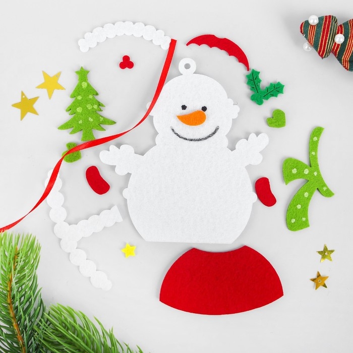 Набор для творчества - создай ёлочное украшение из фетра «Снеговик с ёлочкой» Набор для творчества - создай ёлочное украшение из фетра «Снеговик с ёлочкой»