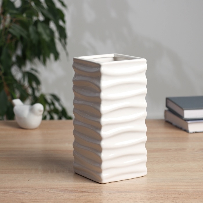 Ваза керамика настольная Ваза керамика настольная "Тьяго" полосы, 19х9 см, белый