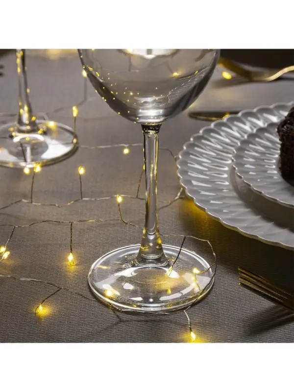 Гирлянда &laquo;Мишура&raquo; 2 м, роса, IP20, серебристая нить, 50 LED, от батареек CR2032&times;2, свечение тёплое белое