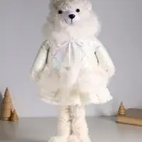 Кукла интерьерная "Медведица в белом пуховике" раздвижная 37-65 см 23х16х37 см