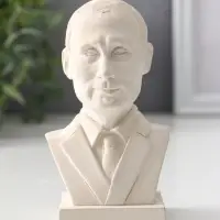 Бюст В.В. Путин, 11×6.5×5.5 см, натуральный, гипс