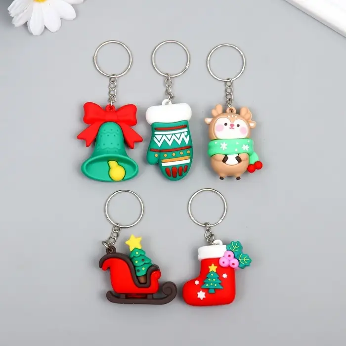 Брелок резина Брелок резина "Новогоднее настроение" МИКС 2х3,3х3,7 см