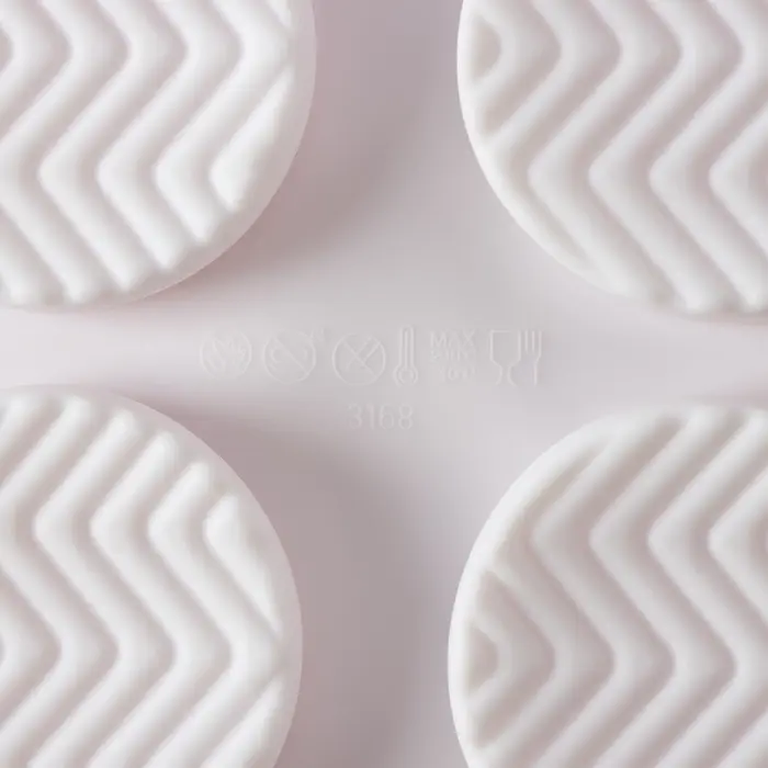 Форма для муссовых десертов и выпечки Доляна &laquo;Твид&raquo;, силикон, 29.5&times;17&times;1.4 см, 8 ячеек (d=6 см), белая