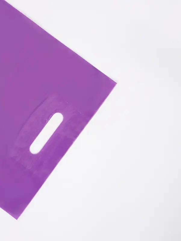Пакет полиэтиленовый с вырубной ручкой, фиолетовый 30&times;40 см, 70 мкм