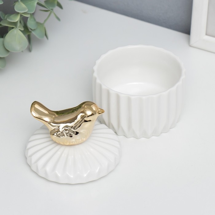 Шкатулка керамика Шкатулка керамика "Золотой воробушек" белый рельеф 11х8,2х8,2 см