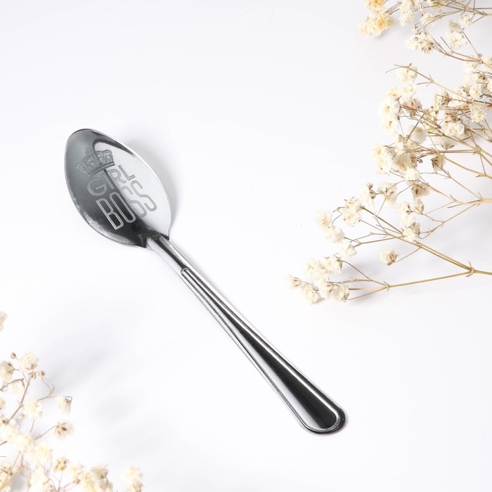 Ложка чайная с гравировкой «Girl boss», на подарочной открытке, 3 х 14 см. Ложка чайная с гравировкой «Girl boss», на подарочной открытке, 3 х 14 см.