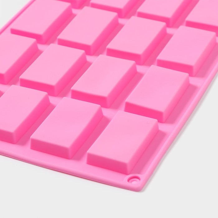 Форма для конфет и шоколада Доляна «Слитки», силикон, 29×17×1 см, 20 ячеек (4,6×2,7 см), цвет розовый Форма для конфет и шоколада Доляна «Слитки», силикон, 29×17×1 см, 20 ячеек (4,6×2,7 см), цвет розовый