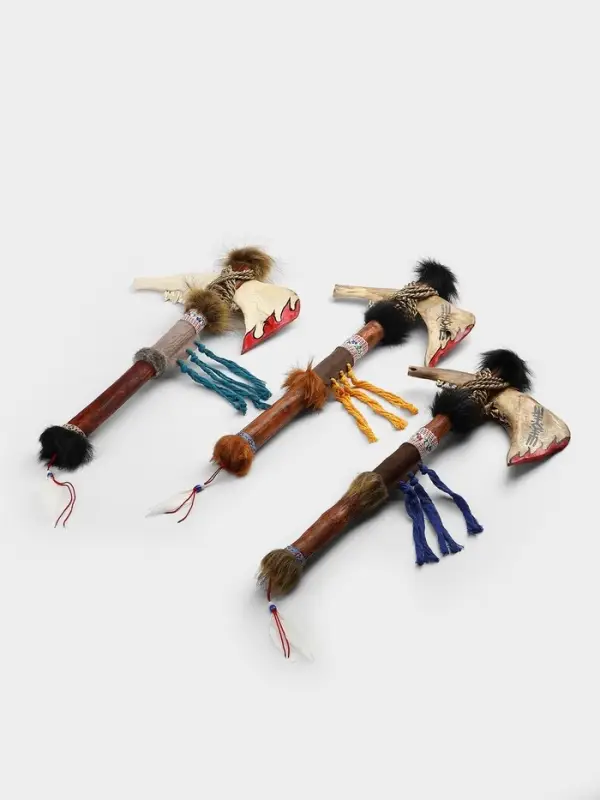 Сувенир "Томагавк" 25х6х50 см, цв. красный