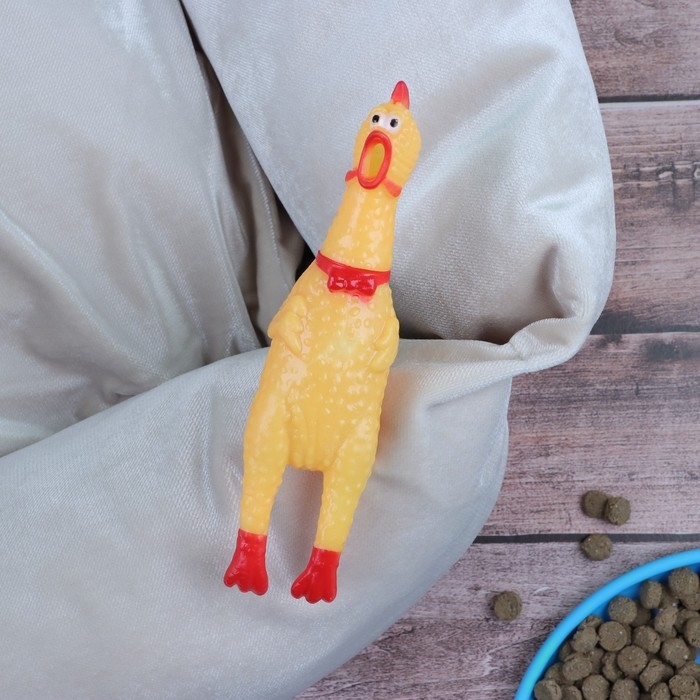 Игрушка пищащая  Игрушка пищащая "Задумчивая курица" малая, 16,5 см, жёлтая