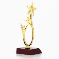 Кубок &laquo;Победитель по жизни&raquo;, наградная фигура, золото, пластик, 18 см