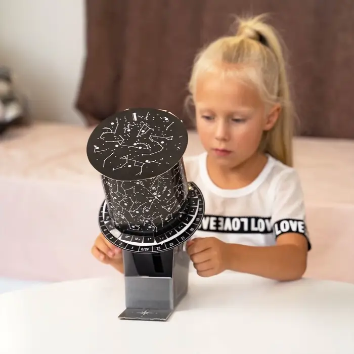 Набор для опытов &laquo;Небесный атлас&raquo;, работает от батареек