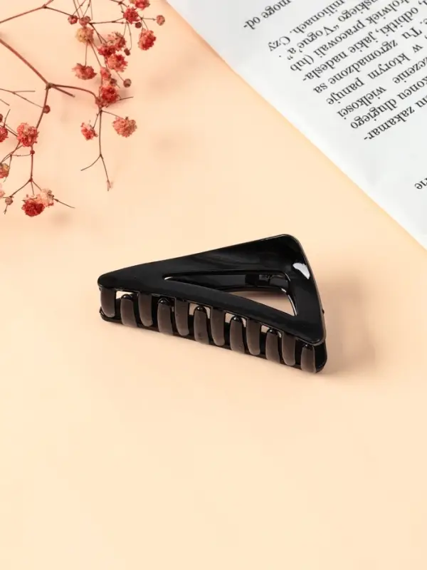 Крабик для волос &laquo;Глянец&raquo;, треугольник, 7 см, чёрный