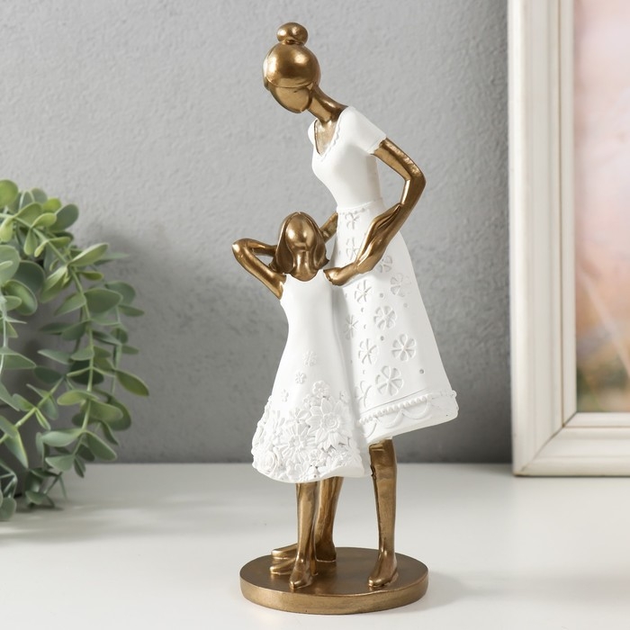 Сувенир полистоун  Сувенир полистоун "Мама с дочкой, в белых платьях с цветами" 9х8,5х23,5 см