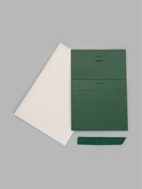 Коробка подарочная на магните с бантом, 22&times;17&times;8.5 см, самосборная, зелёная
