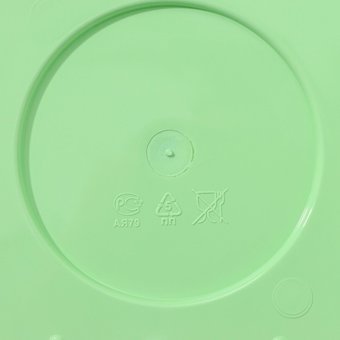 Горшок для цветов с поддоном «Знатный», 3,9 л, d=22,5 см, зелёный Горшок для цветов с поддоном «Знатный», 3,9 л, d=22,5 см, зелёный