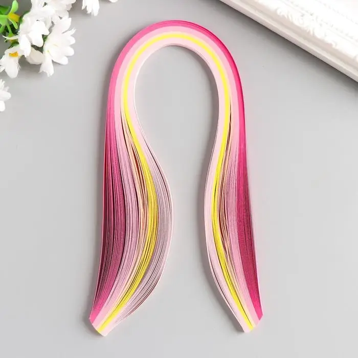 Полоски для квиллинга 100 полосок плотность 120 гр Полоски для квиллинга 100 полосок плотность 120 гр "Розовый градиент" ш. 0,5 см дл. 39 см