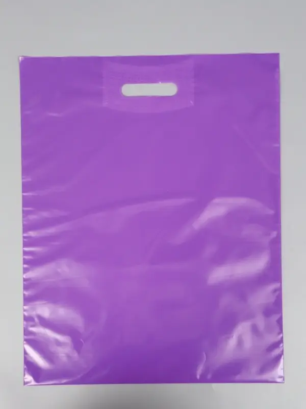 Пакет полиэтиленовый с вырубной ручкой, фиолетовый 40-50 См, 60 мкм
