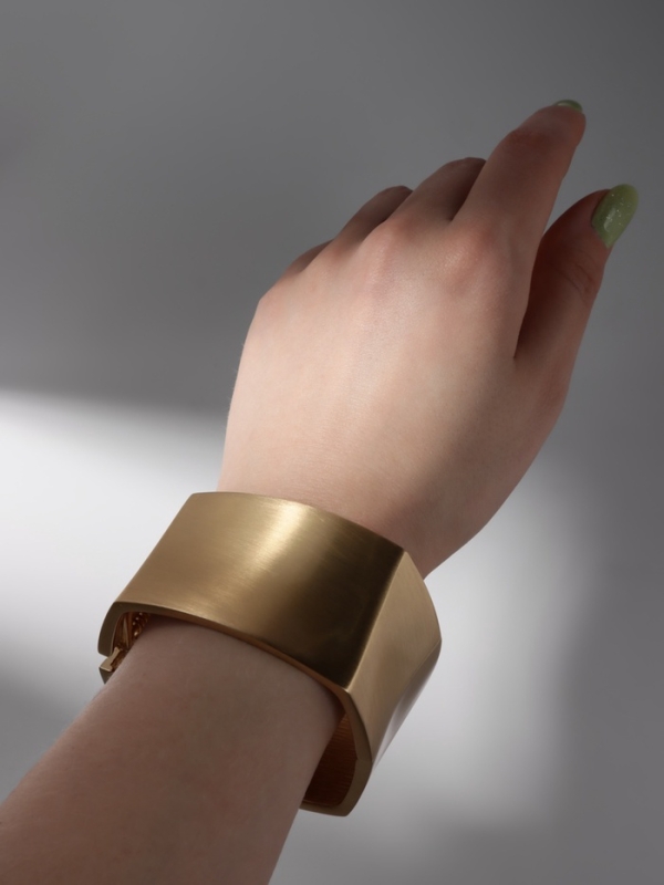 Браслет металл «Манжета» квадратный, цвет золото Браслет металл «Манжета» квадратный, цвет золото