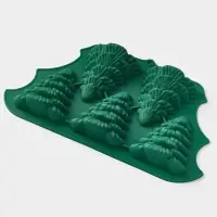 Форма для выпечки новогодняя Доляна &laquo;Ёлки&raquo;, силикон, 31.5&times;19&times;3 см, 5 ячеек (10&times;8.8&times;3 см), зелёная