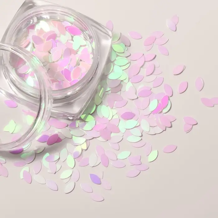 Пайетки для декора «Лепестки», голографические, белые Пайетки для декора «Лепестки», голографические, белые