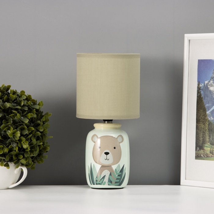Настольная лампа с абажуром RISALUX «Мишка» детская,, Е14, 40 Вт, зелёный, 13×13×27 см Настольная лампа с абажуром RISALUX «Мишка» детская,, Е14, 40 Вт, зелёный, 13×13×27 см