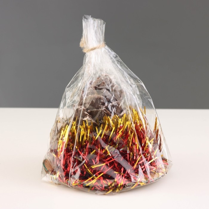 Свеча новогодняя  Свеча новогодняя "Шишка с еловым декором", 7 см, коричневая МИКС