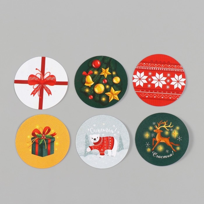 Наклейка бумага Наклейка бумага "Мишка и олень новогодние" d=2,5 см 252 шт в рулоне