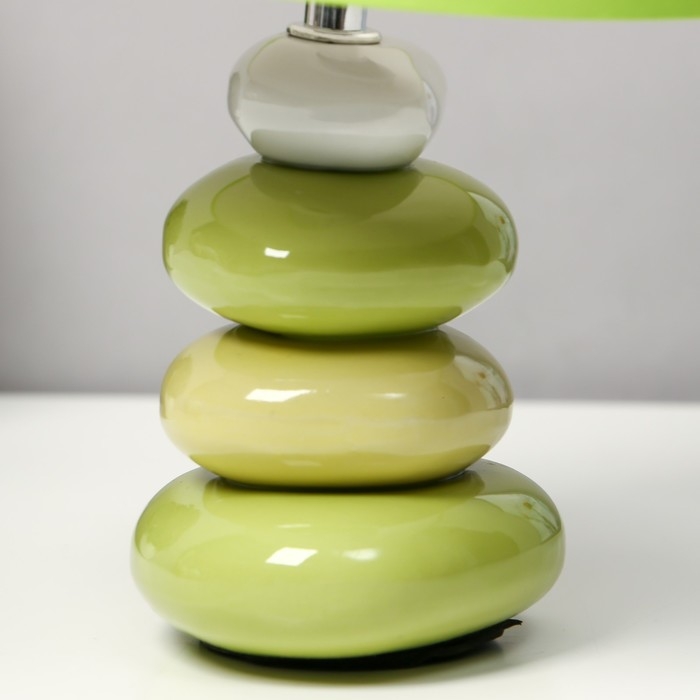 Настольная лампа "Авокадо" Е14 15Вт зеленый 20х20х30 см RISALUX
