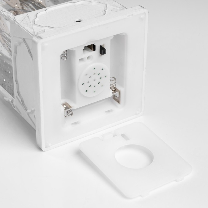 Фигура светодиодная «Рождественское волшебство», 28х10.4х10.4 см, музыка, батарейки ААх3 (не в комплекте), USB, свечение тёплое белое Фигура светодиодная «Рождественское волшебство», 28х10.4х10.4 см, музыка, батарейки ААх3 (не в комплекте), USB, свечение тёплое белое