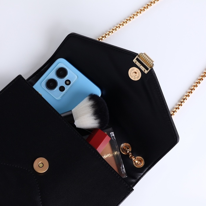 Сумка женская на магните, маленький размер, цвет чёрный Сумка женская на магните, маленький размер, цвет чёрный