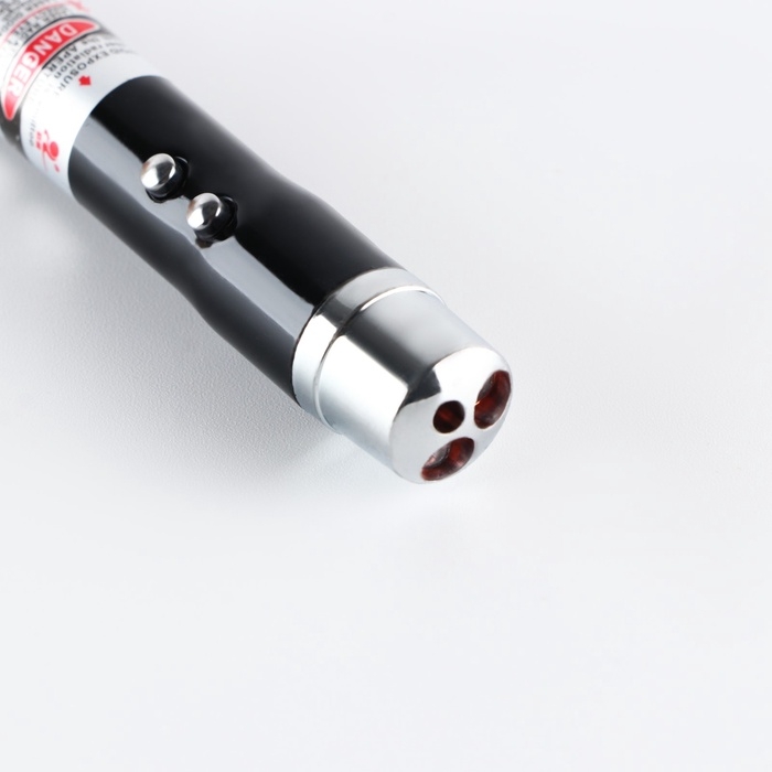 Игрушка для кошек лазер «Не отвлекай меня от лени» Игрушка для кошек лазер «Не отвлекай меня от лени»