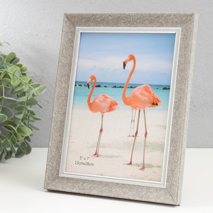 Фоторамка пластик 13х18 см Фоторамка пластик 13х18 см "Серая мраморная крошка" серебристая обводка 22х17 см