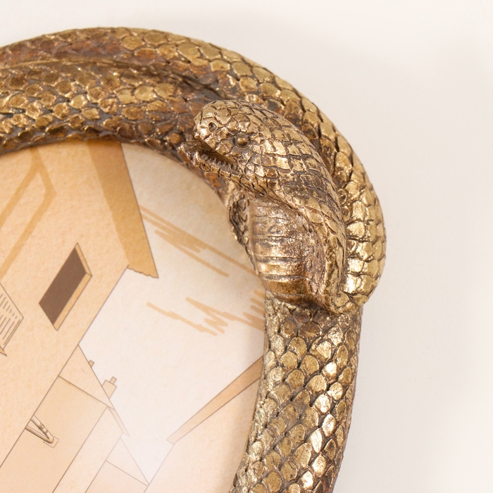 Фоторамка полистоун 10х15 см Фоторамка полистоун 10х15 см "Змея" золото 12,3х2,5х17,5 см