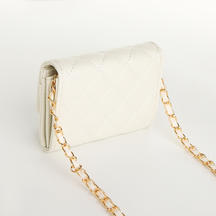 Сумка женская, мессенджер на магните, цвет белый Сумка женская, мессенджер на магните, цвет белый