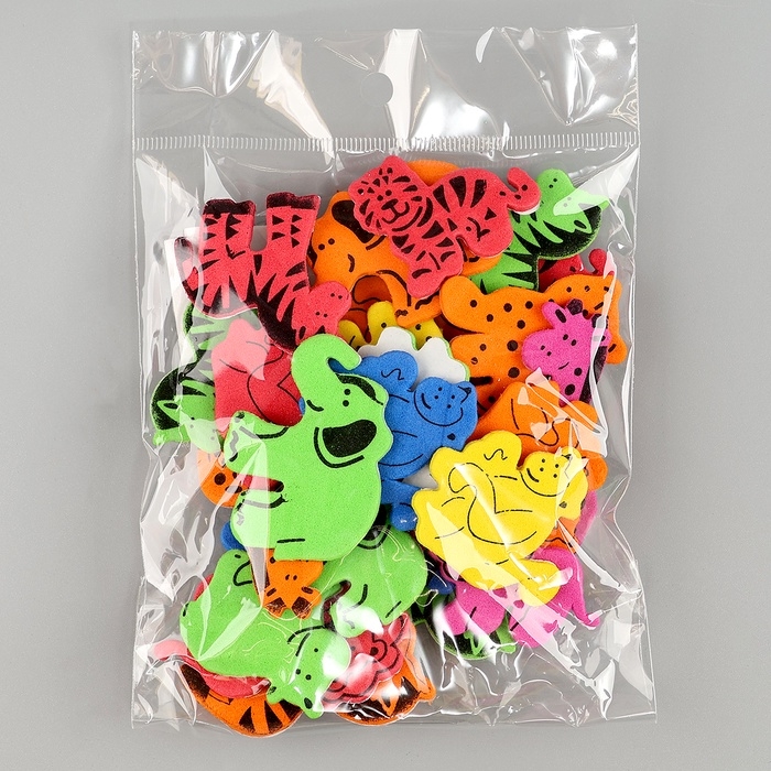 Набор фигурок из EVA на клеевой основе  Набор фигурок из EVA на клеевой основе "Животные", 13 гр, цвет МИКС