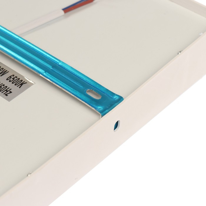 Накладной светодиодный светильник, 185х35 мм, 24 Вт, 2160 Лм, 6500 К, квад. Накладной светодиодный светильник, 185х35 мм, 24 Вт, 2160 Лм, 6500 К, квад.